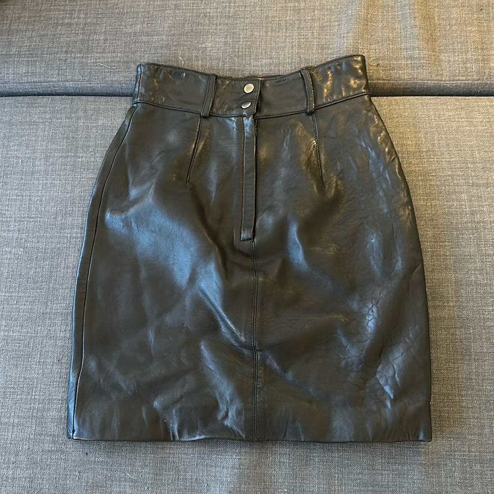 Vintage Black Leather Skirt size 8 Cuir du Monde